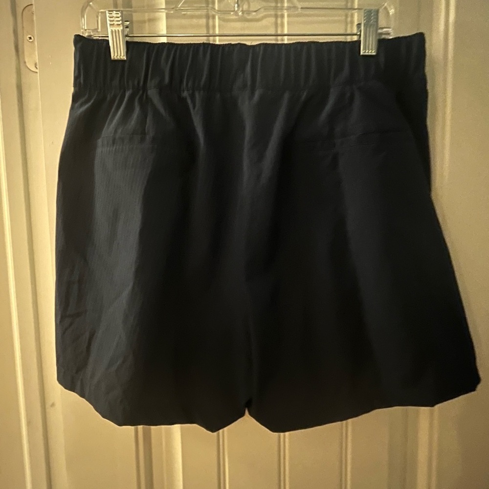 Adidas Front inverted Pleat  Navy Athletic Shorts, size Large - Picture 2 of 8